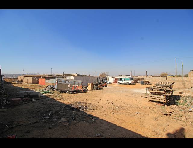 M² BUSINESS FOR SALE IN TSHEPISONG